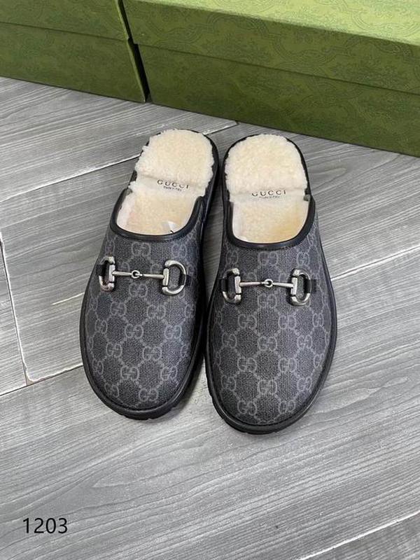 Gucci Men's Slippers 641